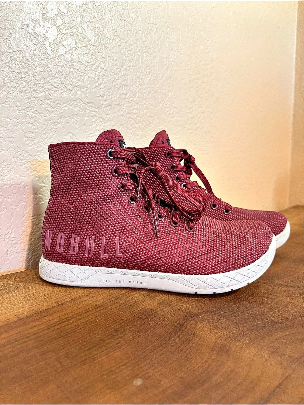 Nobull High-Top Trainer outwork super fabric shoe woman’s 8.5 men’s 7 like new!!